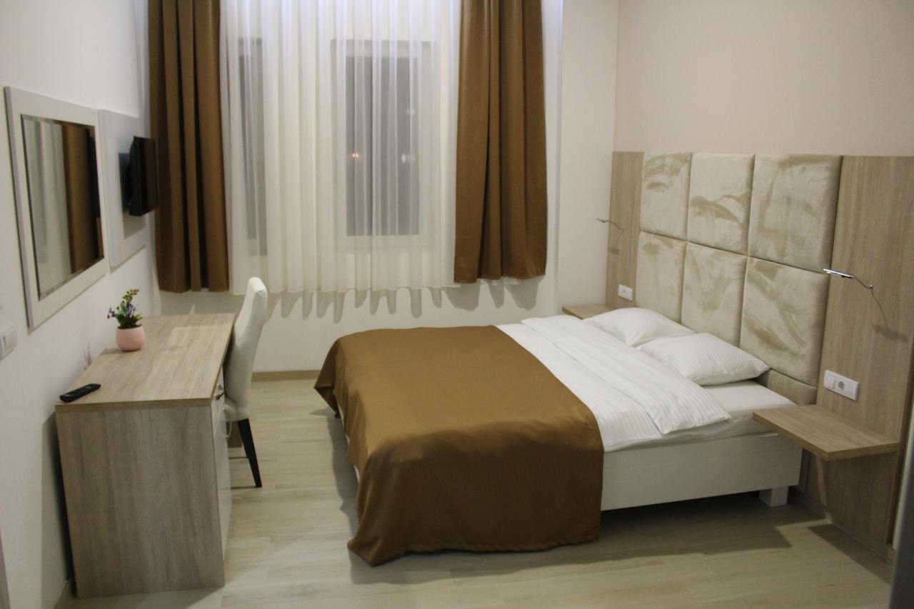 Ideal City Tutin Εξωτερικό φωτογραφία